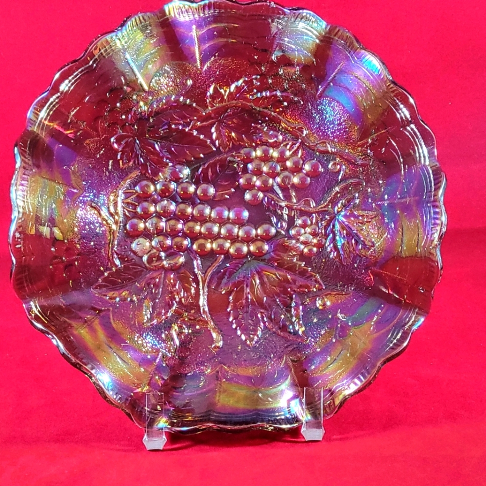 GORGEOUS VINTAGE COLECTIBAL IMPERIAL CARNIVAL GLASS, GRAPE CLUSTER. 8.1/2"WIDE.